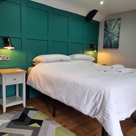Old Manor House Bed & Breakfast Axbridge Bagian luar foto