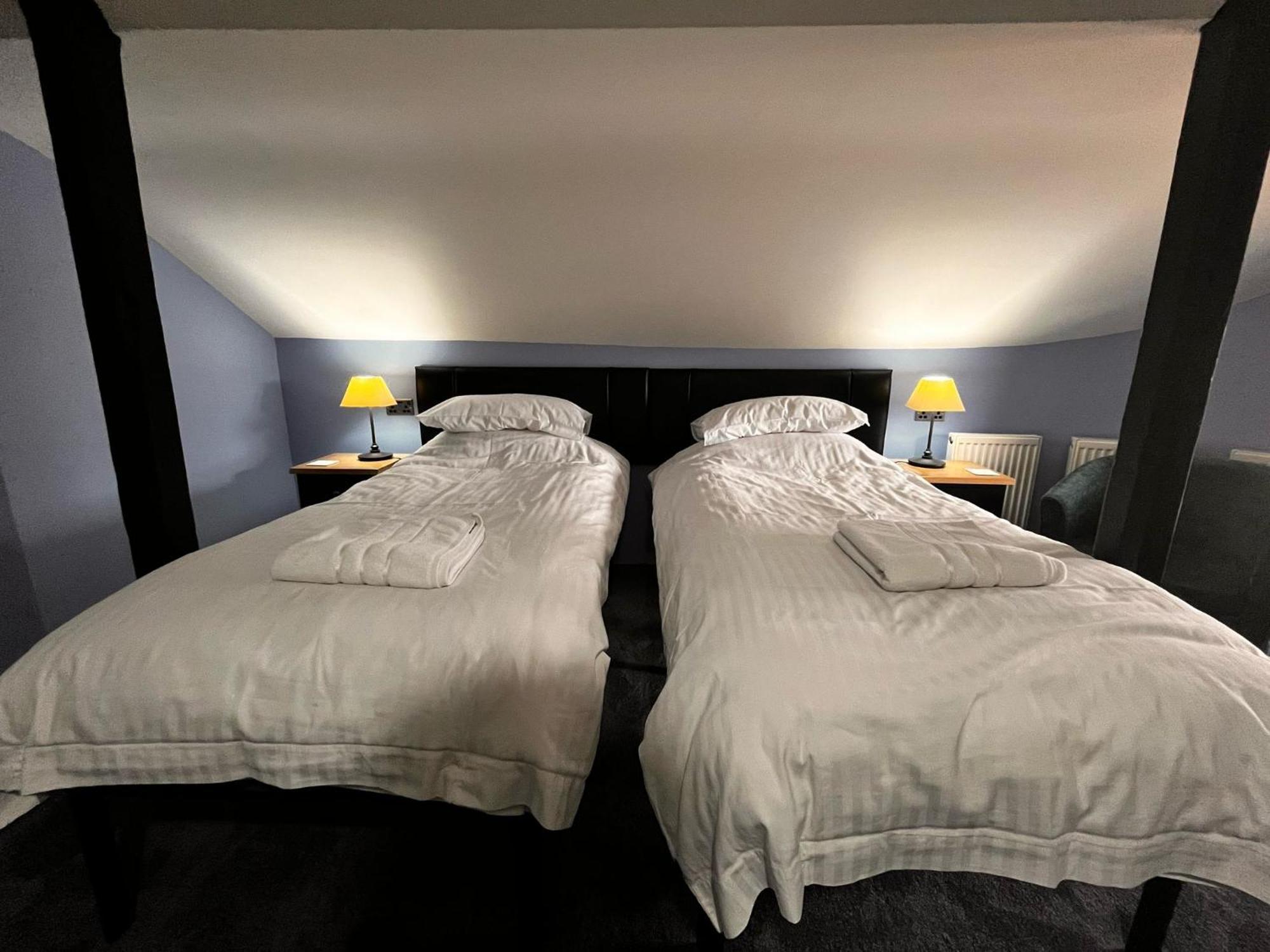 Old Manor House Bed & Breakfast Axbridge Bagian luar foto