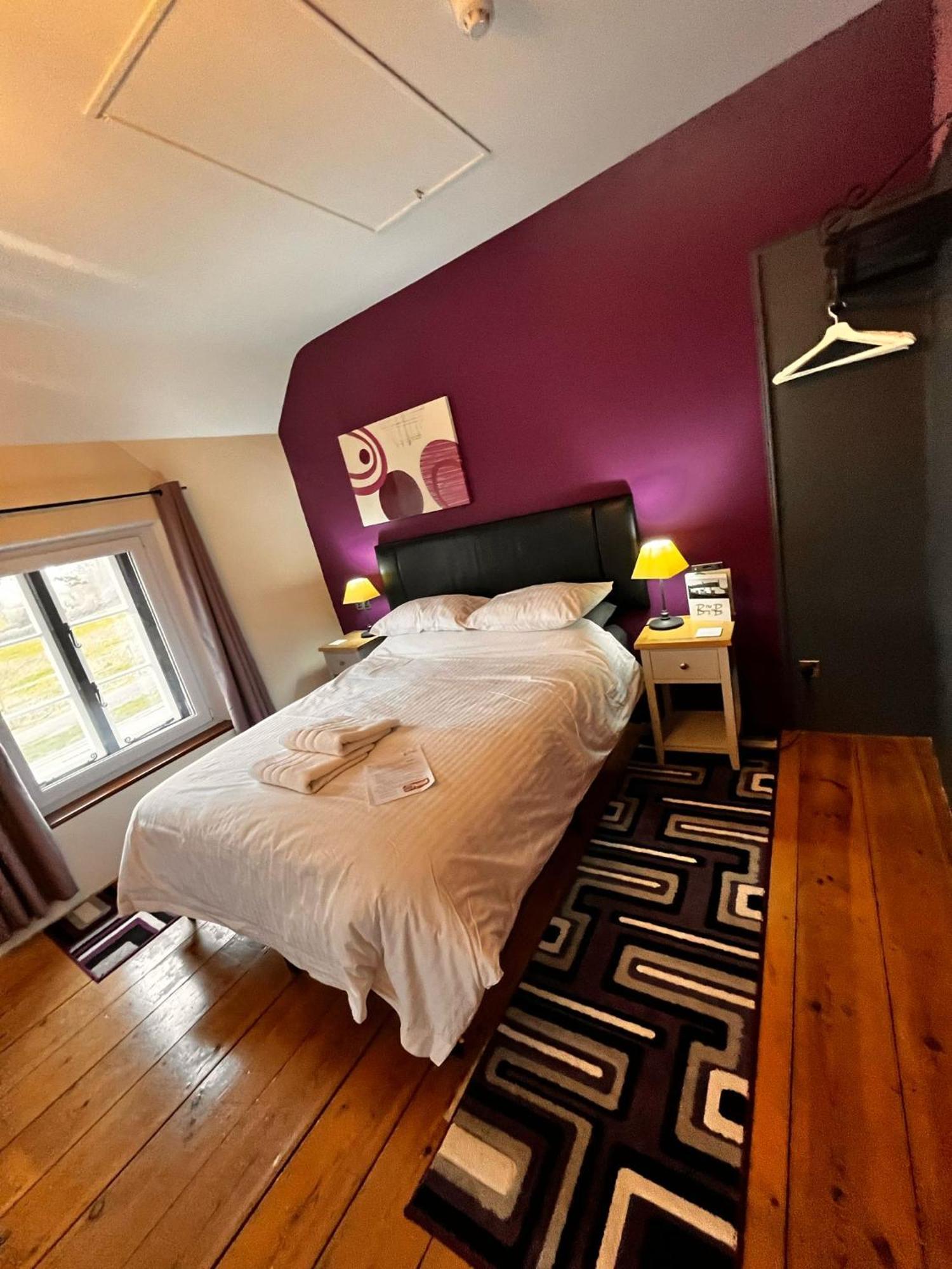 Old Manor House Bed & Breakfast Axbridge Bagian luar foto