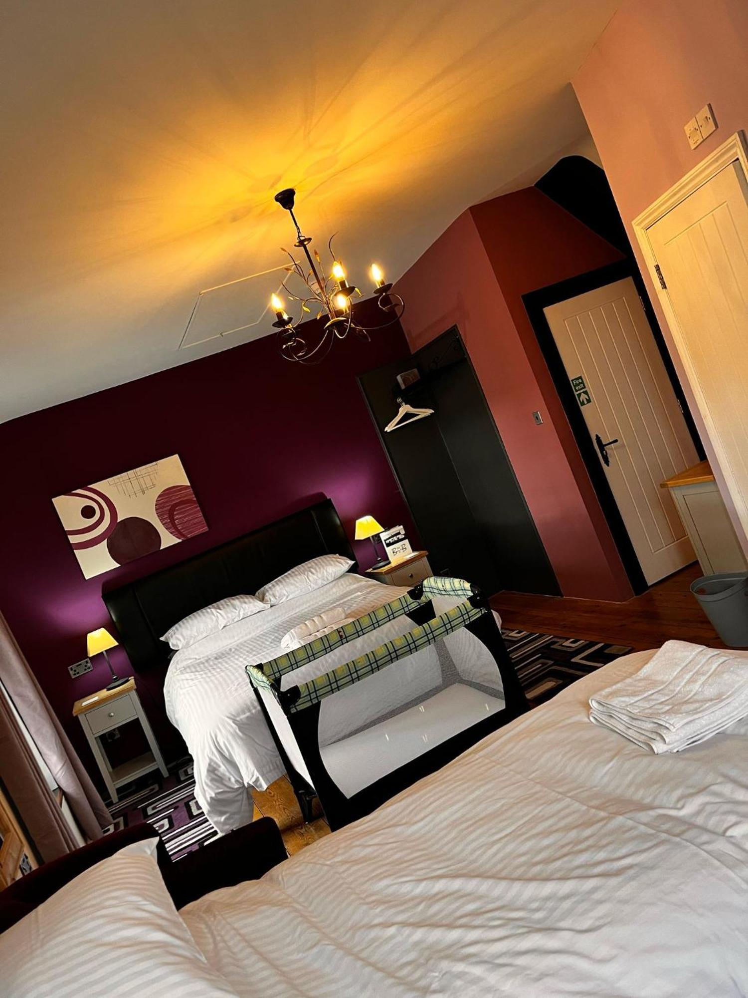 Old Manor House Bed & Breakfast Axbridge Bagian luar foto
