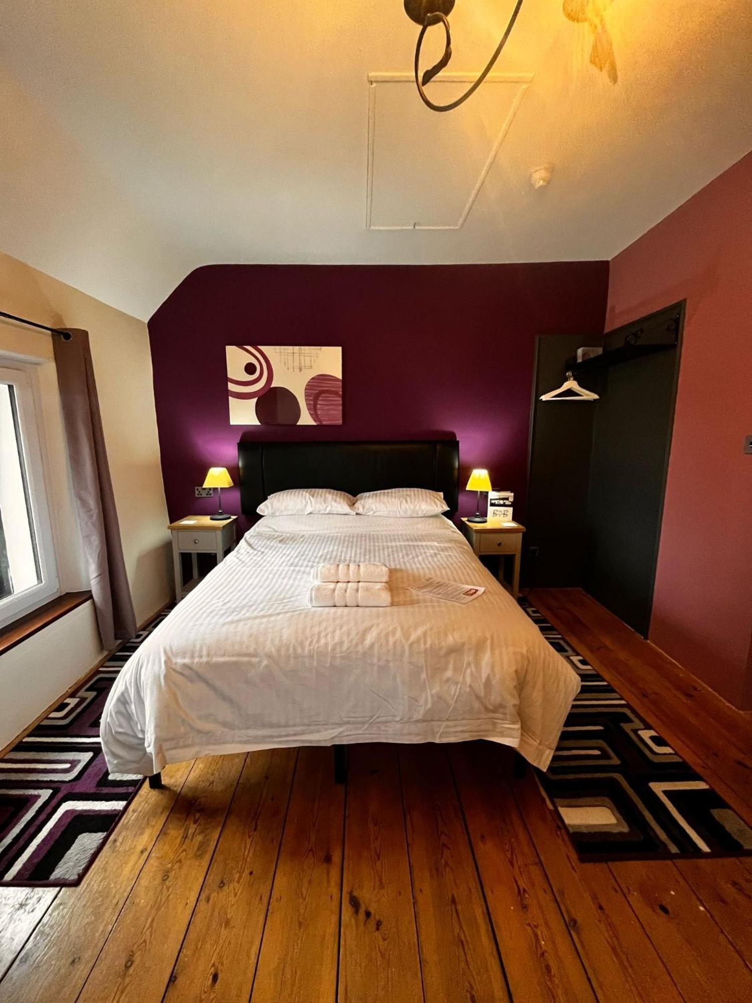 Old Manor House Bed & Breakfast Axbridge Bagian luar foto