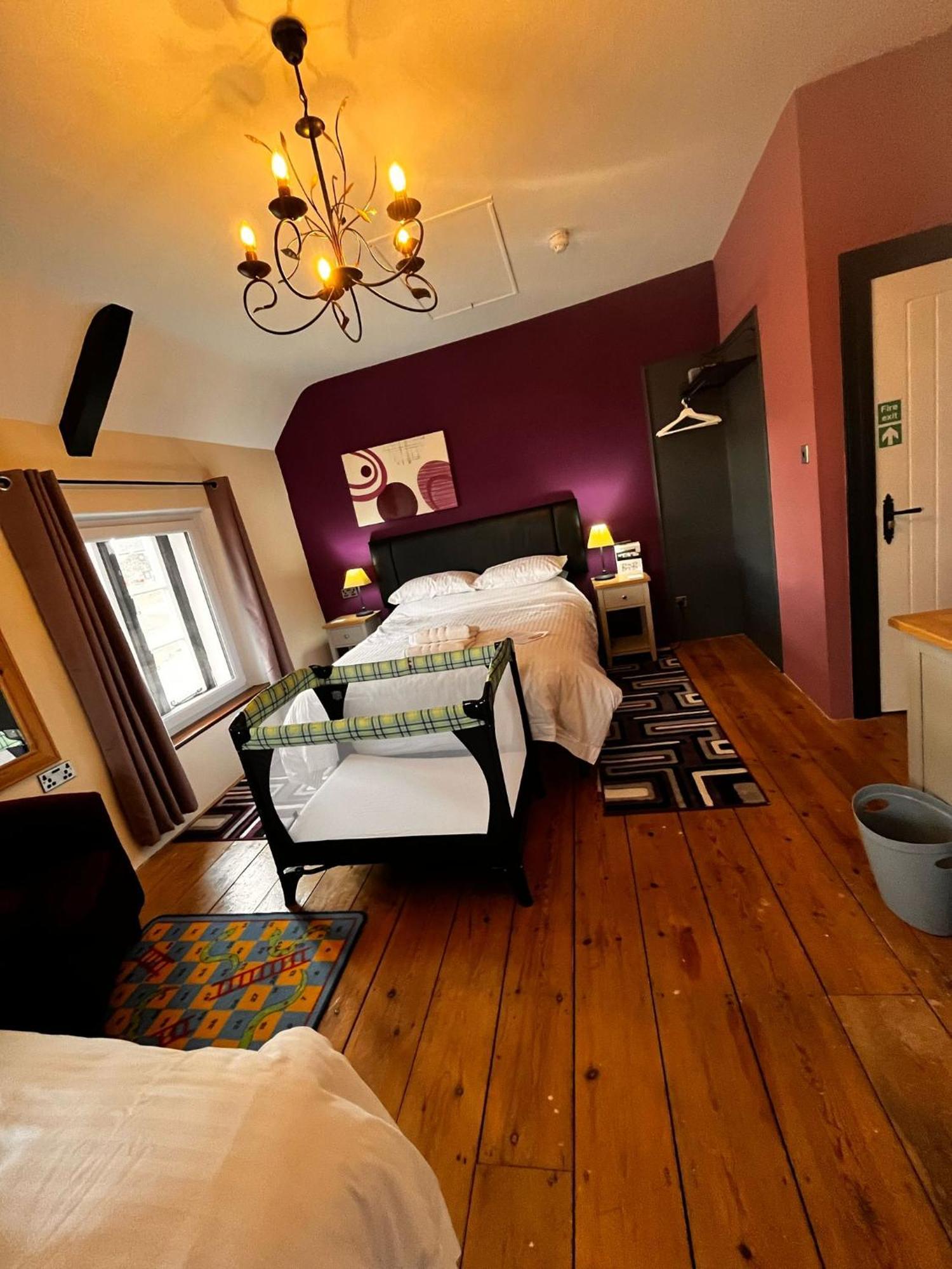 Old Manor House Bed & Breakfast Axbridge Bagian luar foto