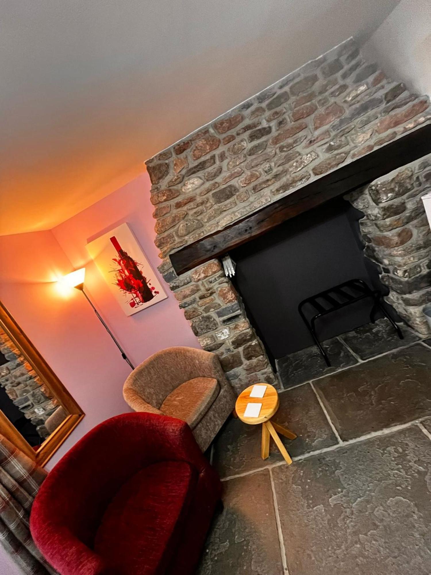 Old Manor House Bed & Breakfast Axbridge Bagian luar foto