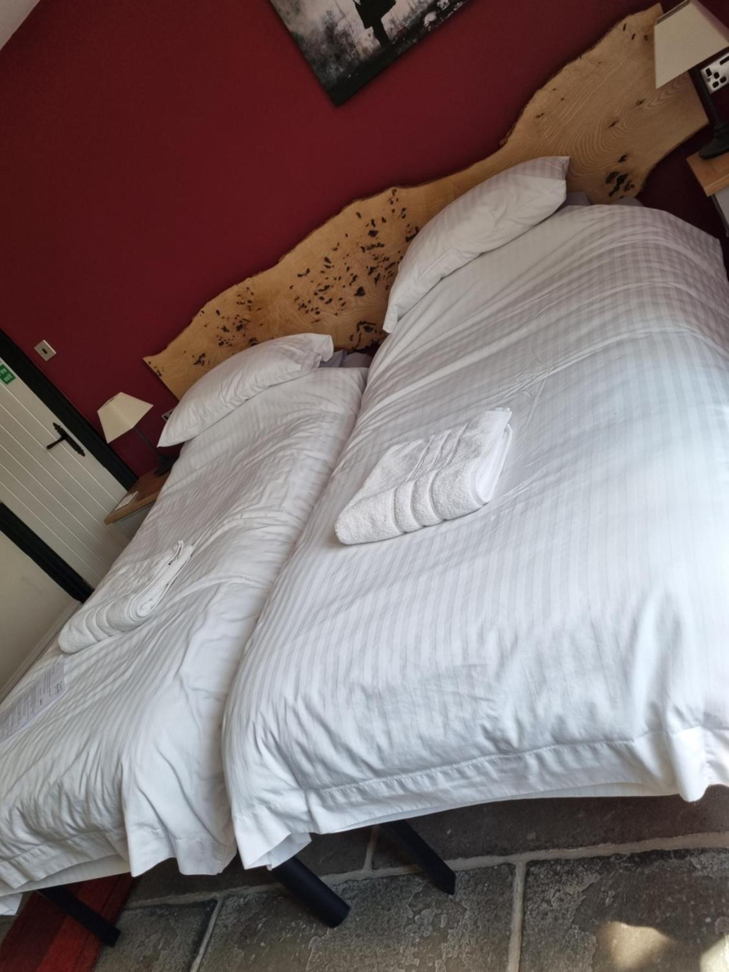 Old Manor House Bed & Breakfast Axbridge Bagian luar foto