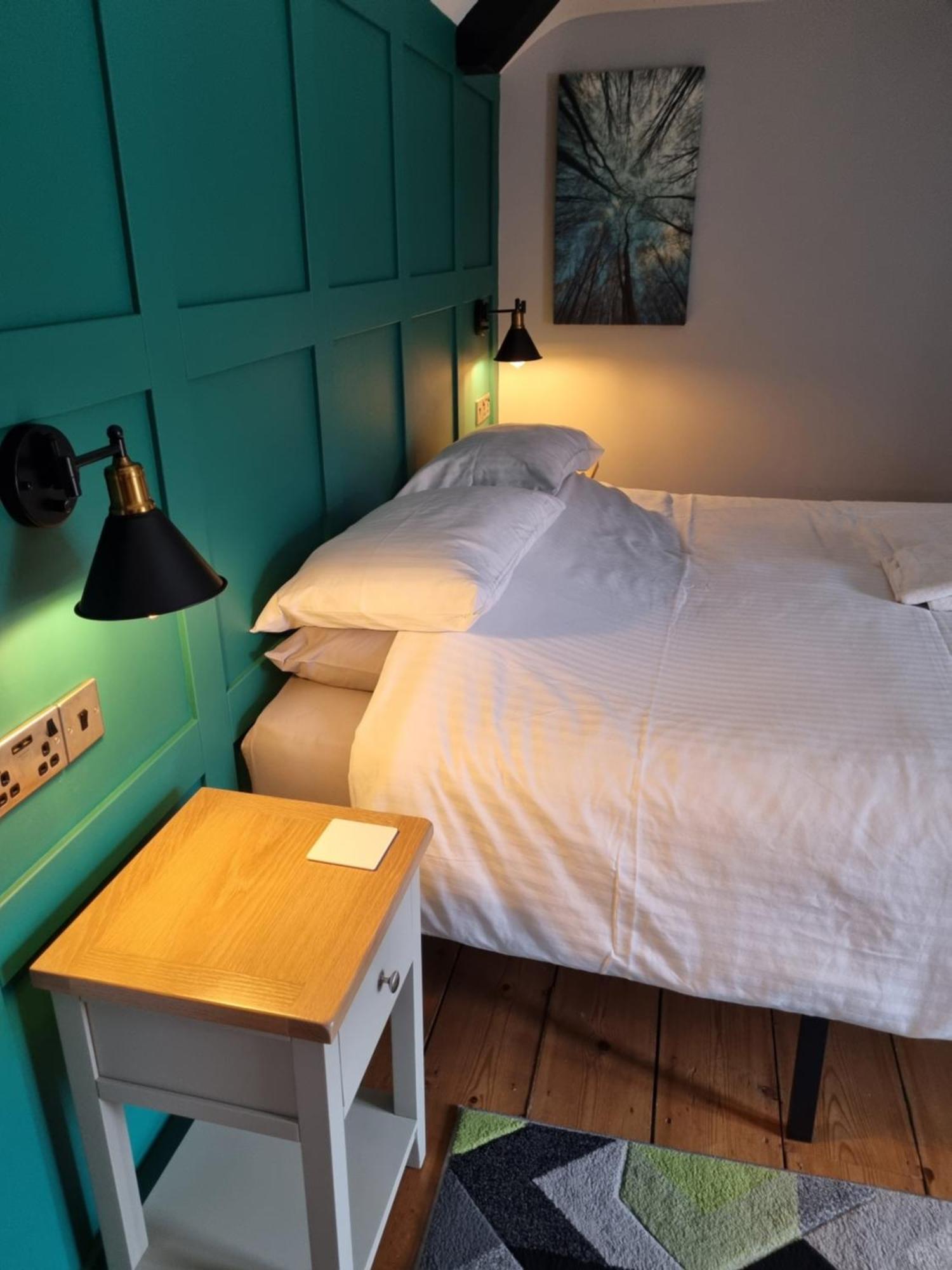 Old Manor House Bed & Breakfast Axbridge Bagian luar foto